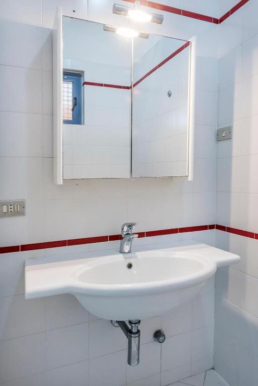Ferienwohnung Bilocale Con Giardino A 100 Mt Dal Mare Di Marcelli - M053 Exterior foto